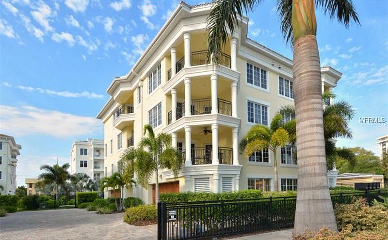 1st image of 304 Calle Miramar #304-S2