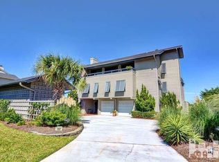 207 Beach Rd N, Wilmington, NC 28411