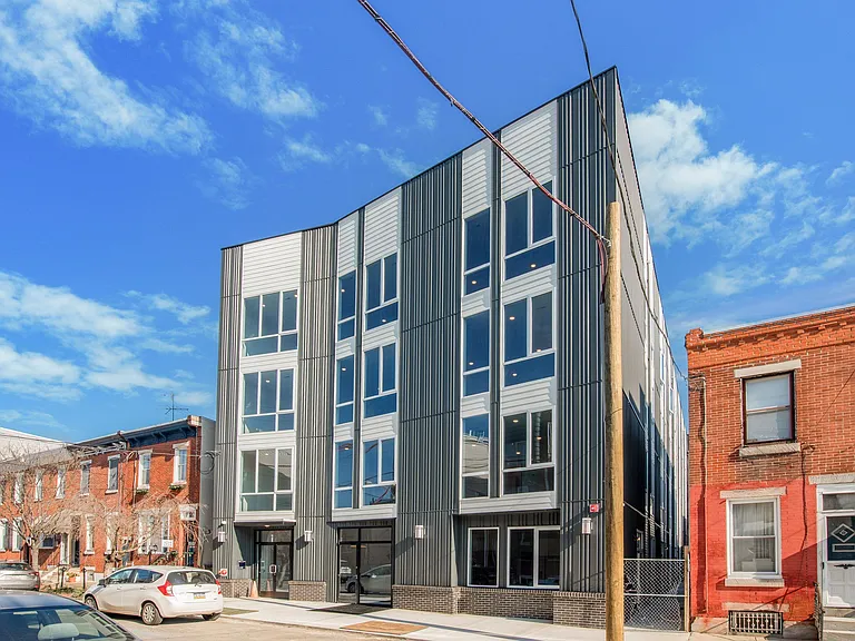 1225 E Fletcher St #212 — Photo 2