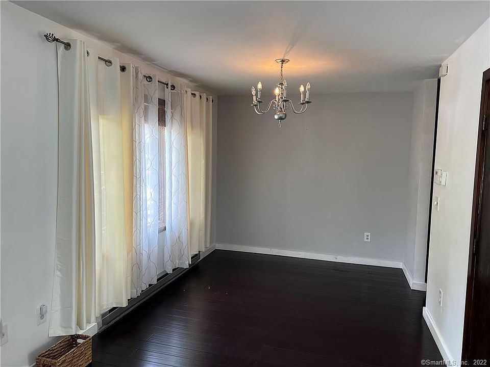 7 Twin Oaks New Milford CT Zillow