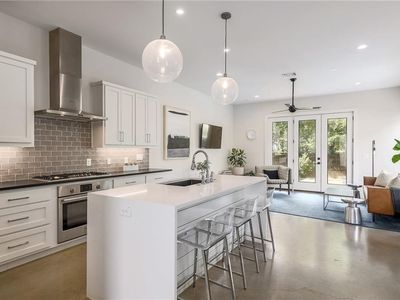 918 Cardinal Ln #B, Austin, TX, 78704