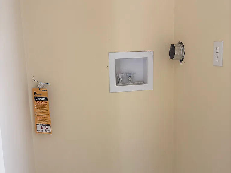 Genoa Way — Photo 6