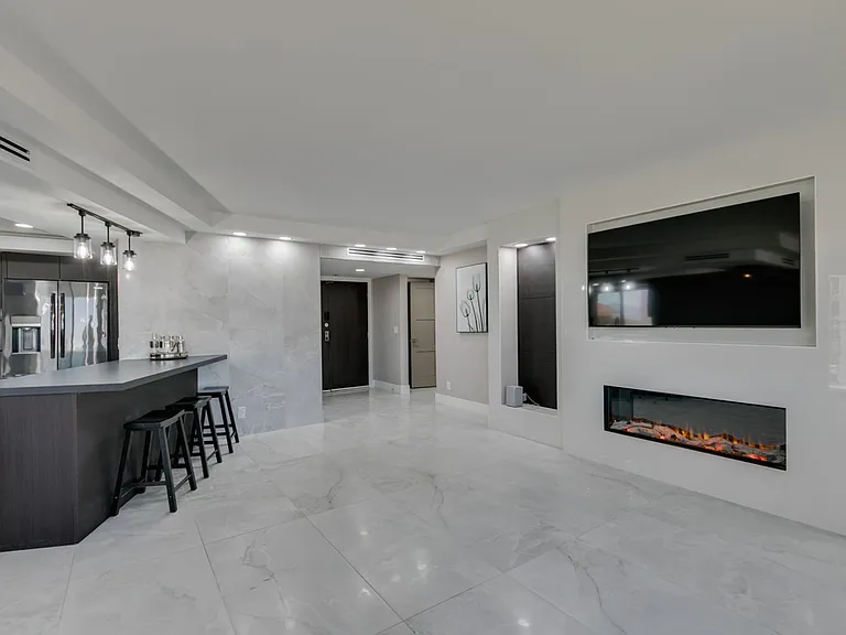 205 E Harmon Ave #1012 — Photo 9