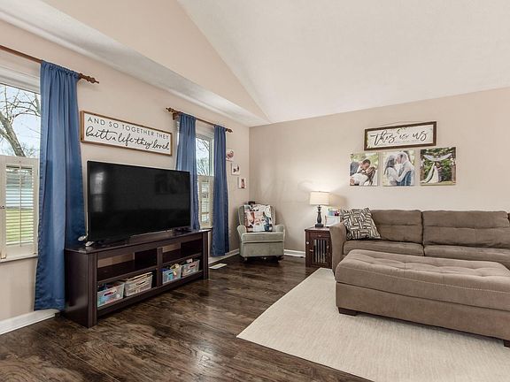 4th image of 4273 Timber Valley Dr