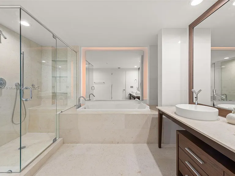495 Brickell Ave #5003 — Photo 20