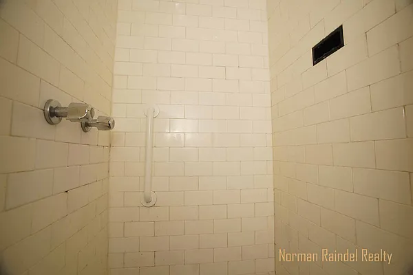 Rented by Norman Raindel, LREB | media 56