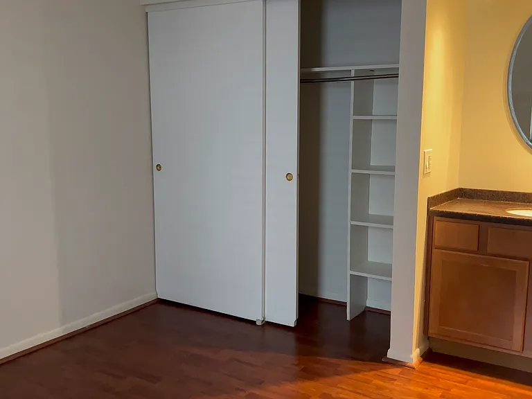 3806 Hyde Park Ave #11 — Photo 3