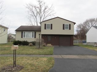 15 Morningstar Dr, Rochester, NY 14606
