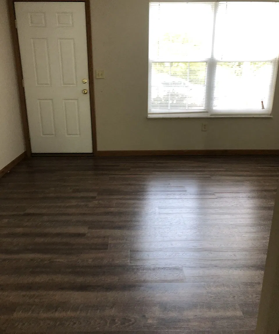 2 bed, 700 sqft, $1,025 — Photo 2