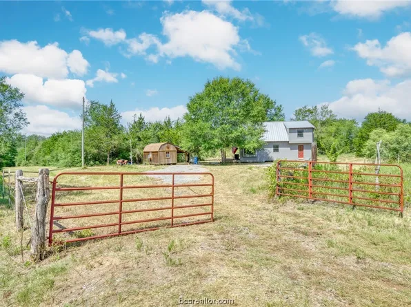 10470 Antioch Rd, Midway, TX 75852