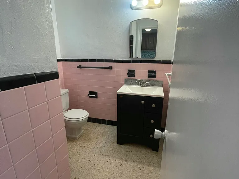 100 Cascade Ln #8 — Photo 6