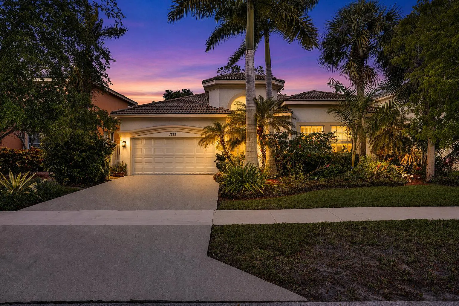 3 bed, 3.0 bath, 2471 sqft, $3,500 — Photo 1