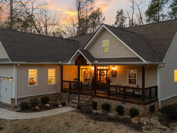 2116 Cub Cir, Sevierville, TN 37862