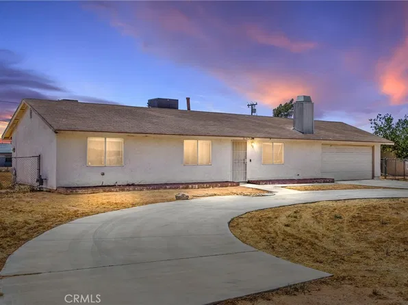 10636 Kiavan Rd, Apple Valley, CA 92308