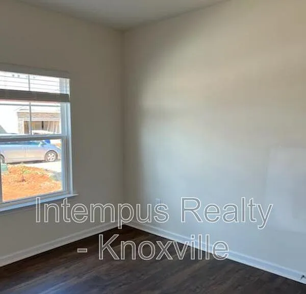 1311 Hampton Place Cir — Photo 7