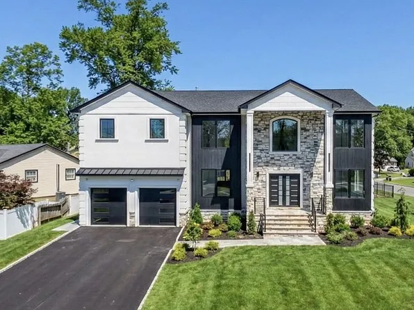 24 Norton St, Edison, NJ 08820
