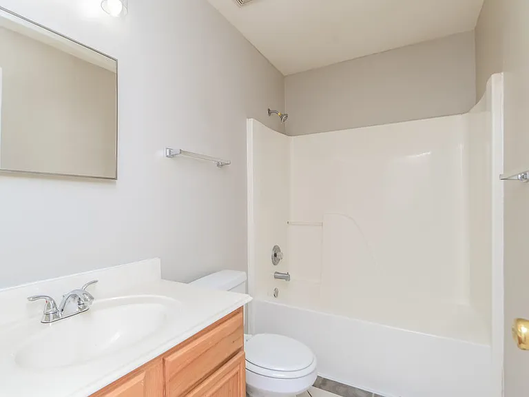 12119 Bowsman Dr — Photo 15