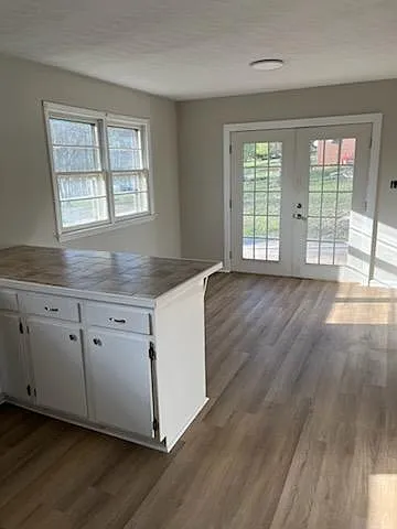3 bed, 2000 sqft, $1,950 — Photo 4