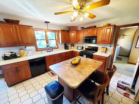 5th image of 4804 N Wayside Dr