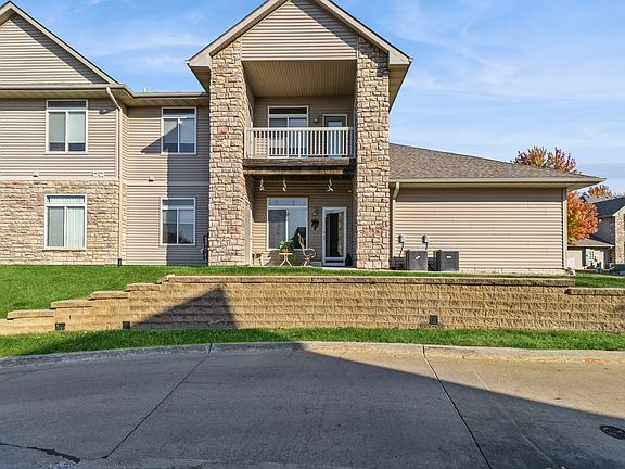4th image of 545 Kelsey Ln