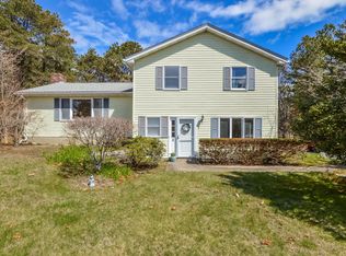 9 Tradewind Dr, Mashpee, MA 02649
