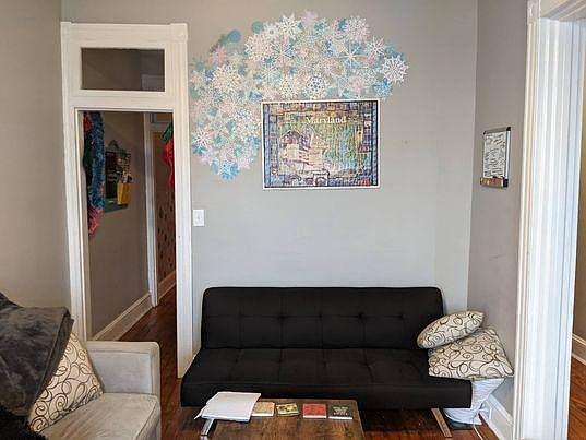 Living Room (2 of 2)