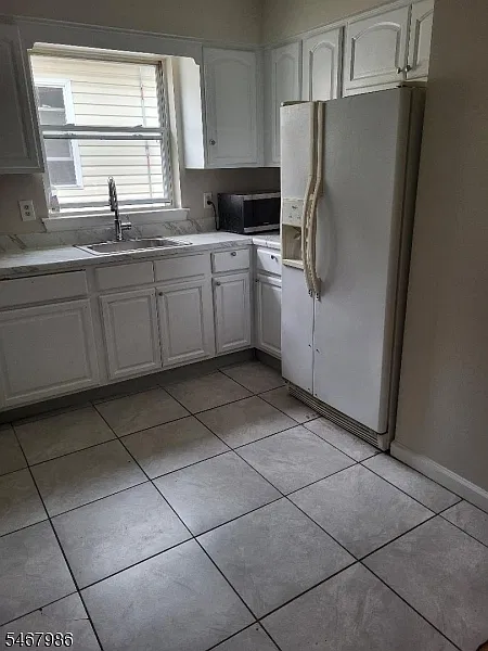 3 bed, 2.0 bath, $2,300 — Photo 3