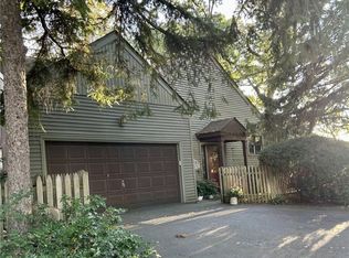 45 Mohawk St, Lewiston, NY 14092