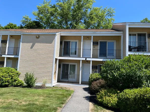 808 Cocheco Ct, Dover, NH