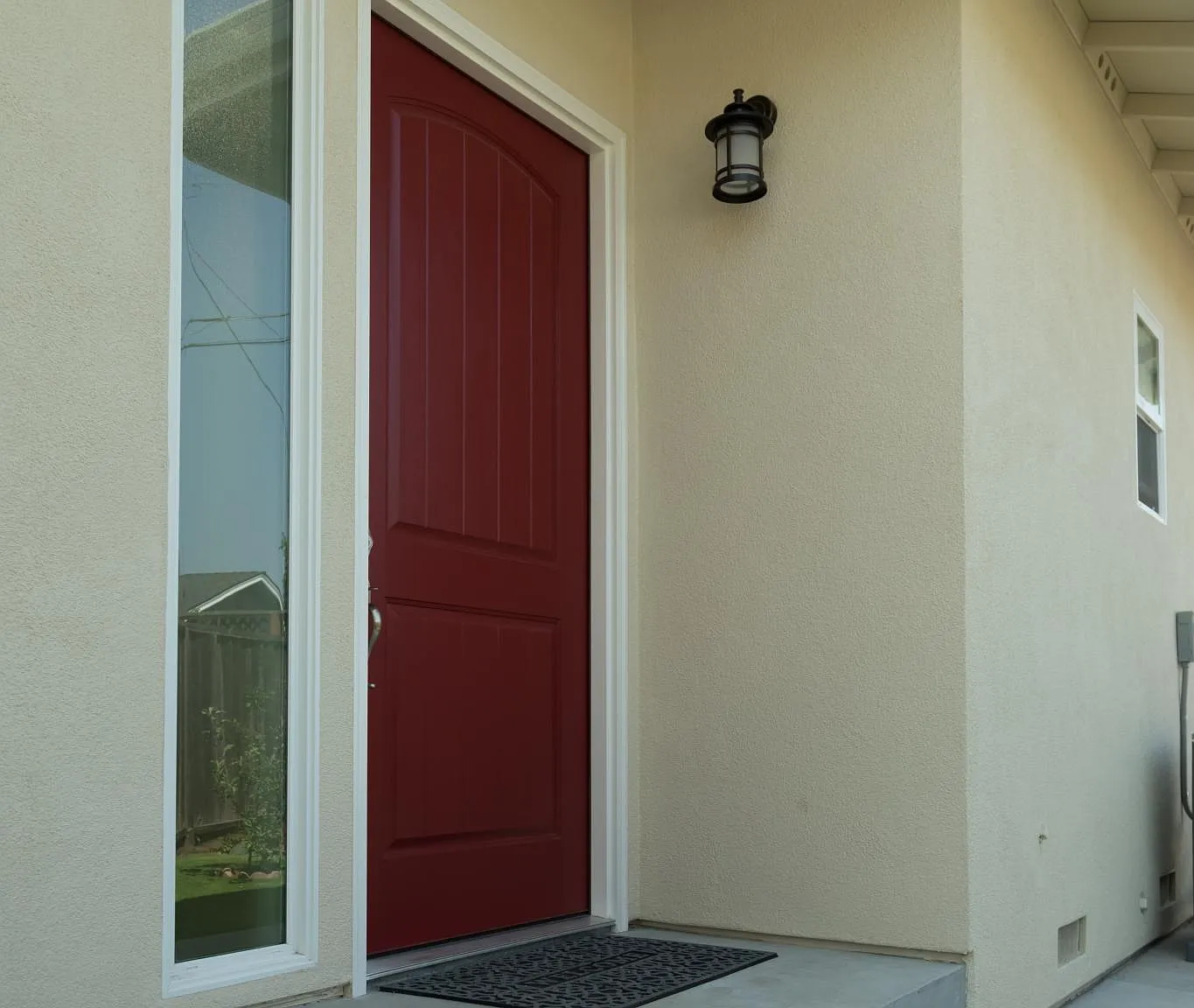 5063 Elester Dr — Photo 2