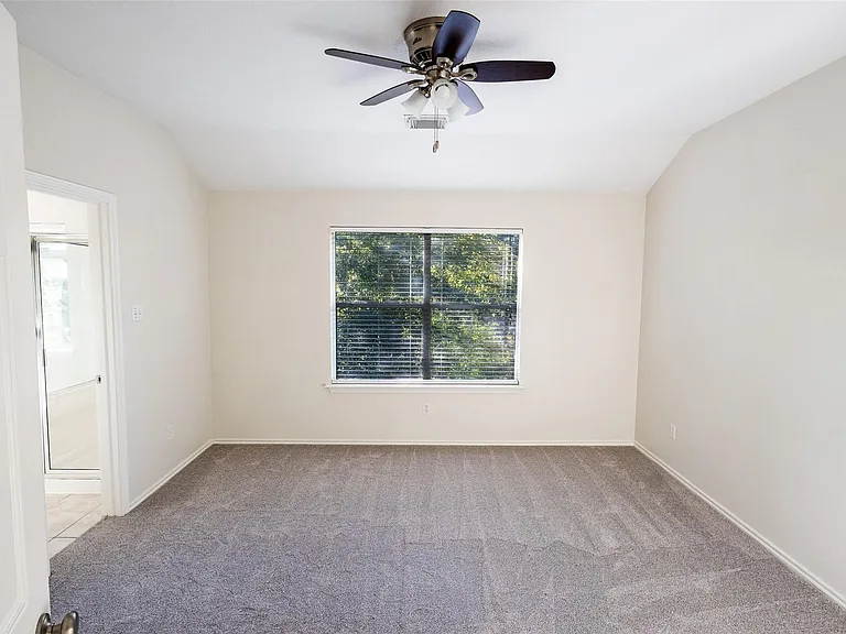 11 Summerhaze Cir — Photo 16