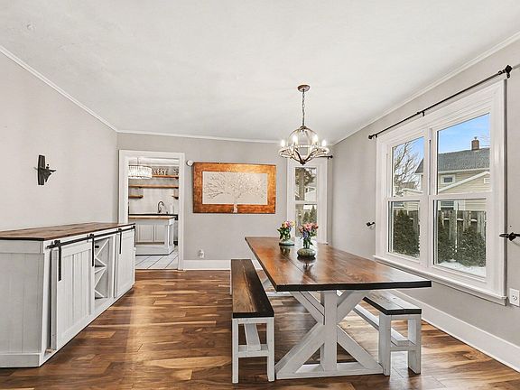 4th image of 1457 Main St