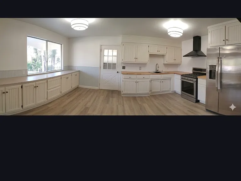 1200 Phillips Dr — Photo 5