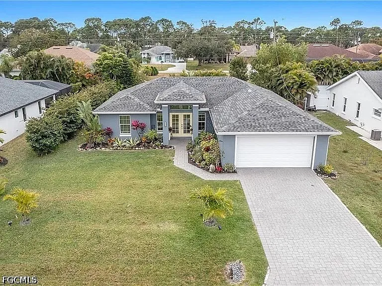 1306 SW 19th Ln — Photo 1
