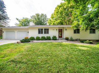 4119 Manor View Dr NW, Rochester, MN 55901