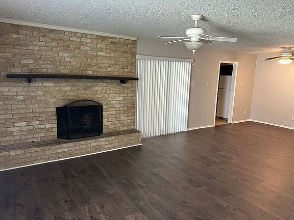 2nd image of 3031 Medina St