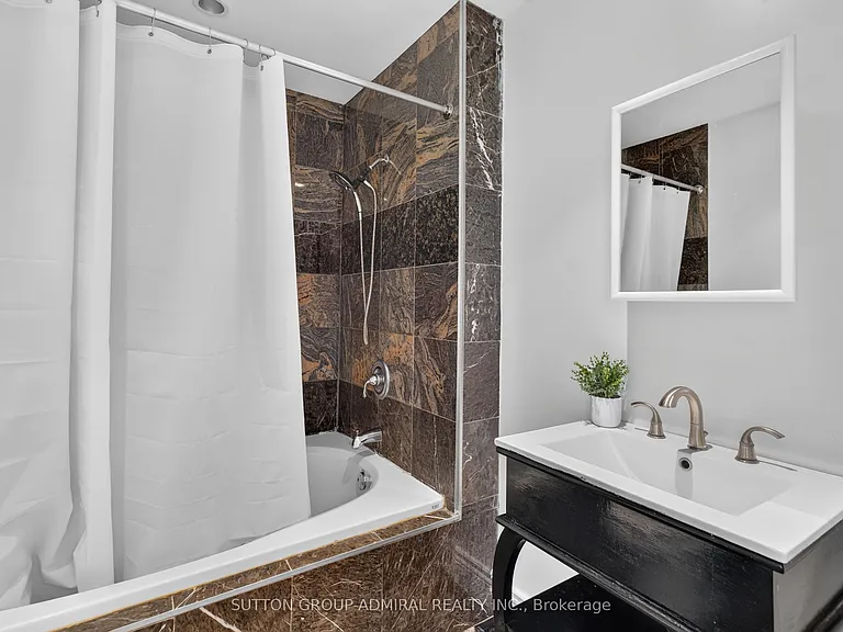 14 Mullis Cres — Photo 24