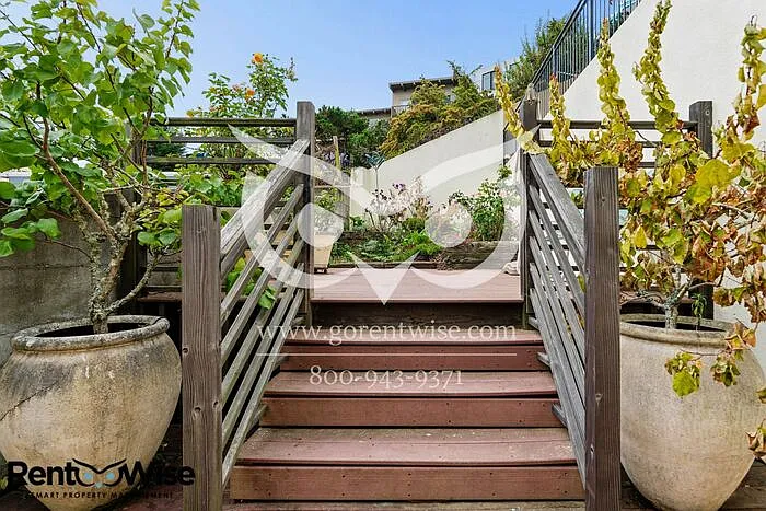 727 Moraga St — Photo 50