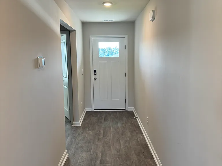 4433 E Coast Ln — Photo 2
