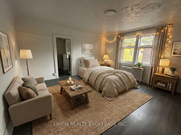 2393 Queen St E #19, Toronto, ON M4E 1H5