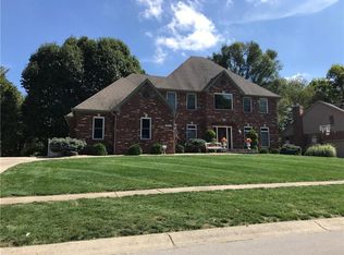 541 Vanhoy Dr, Greenwood, IN