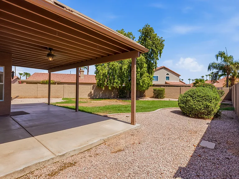 1274 E Lake Dr — Photo 49