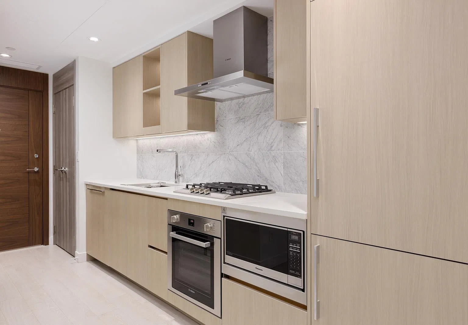 1 bed, 550 sqft, $2,300 — Photo 2