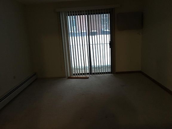 2nd image of 4 Knights Bridge Dr APT 104