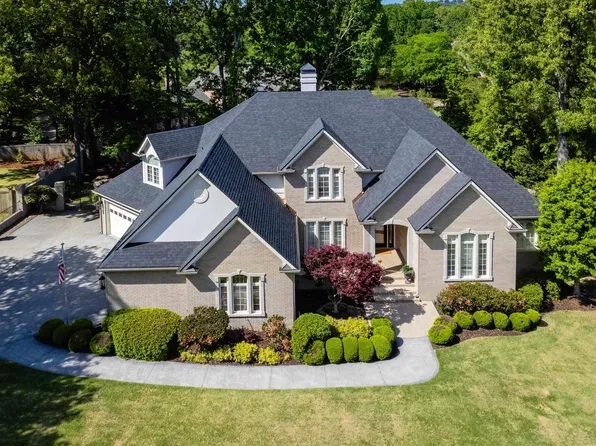 18 Hickory Creek Dr, Little Rock, AR 72212