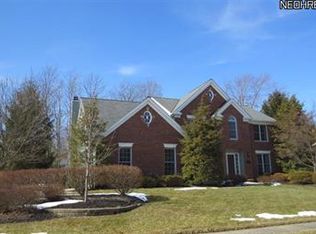 19300 Bears Paw Ln, Strongsville, OH