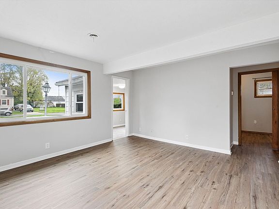 2nd image of 4411 Kenmore Ave