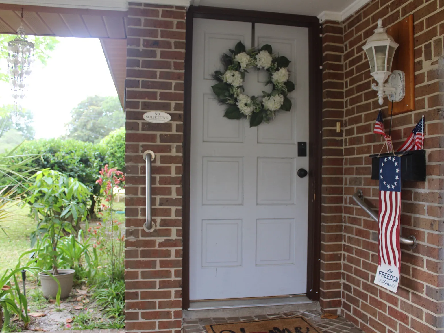 3 bed, 1682 sqft, $4,400 — Photo 2