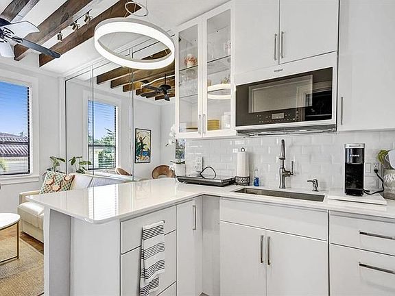 3rd image of 235 Sunrise Ave #2019