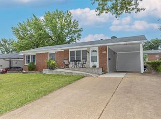 4826 Mohegan Dr, Saint Louis, MO